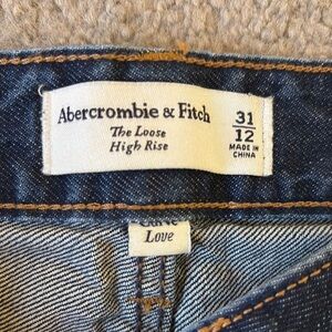 Abercrombie & Fitch High Rise Jeans- curve love- new-never worn